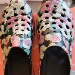 Women's clogs size 10 M.